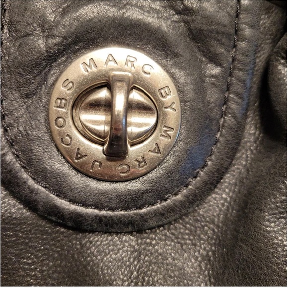 Marc by Marc Jacobs black purse. Well loved 100 percent cow leather. - Picture 4 of 6